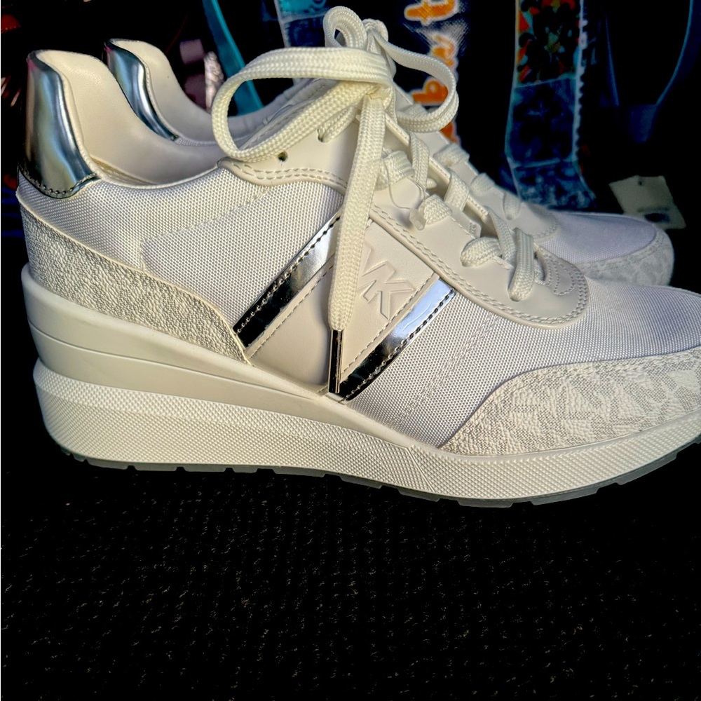 Michael kors women sneaker with heal - super cute - never worn - NWT size 8